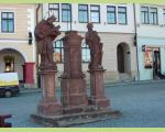 Soubor soch (socha sv. Vavince, socha sv. Jana Nepomuckho, socha sv. Ke) na Masarykov nmst v Jilemnici. (foceno 12.10.2004)