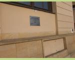 Pamětní deska na budově čp. 81 na Masarykově náměstí